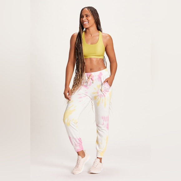 新品 THEREDTHREAD ruched sculpt body lace theredthread S ruched sculpt body lace